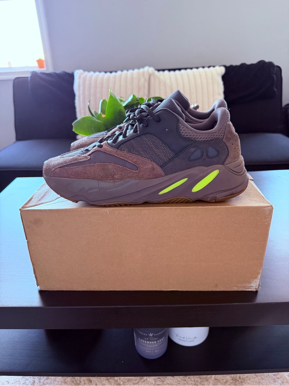 Adidas Yeezy 700 Mauve Men’s Size US13